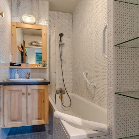 Comfort With Balcony Access And Parking Appartement